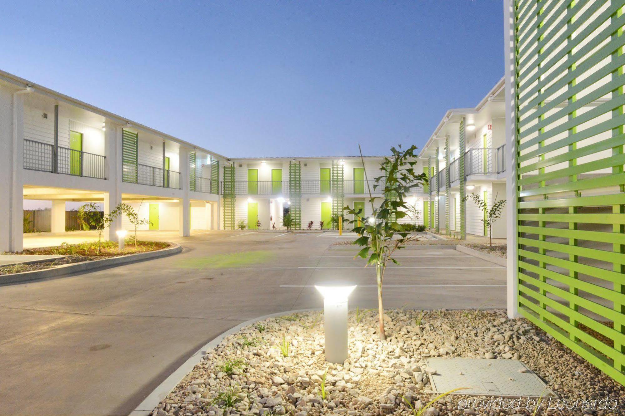 Mackay Oceanside Central Hotel Official Exterior photo