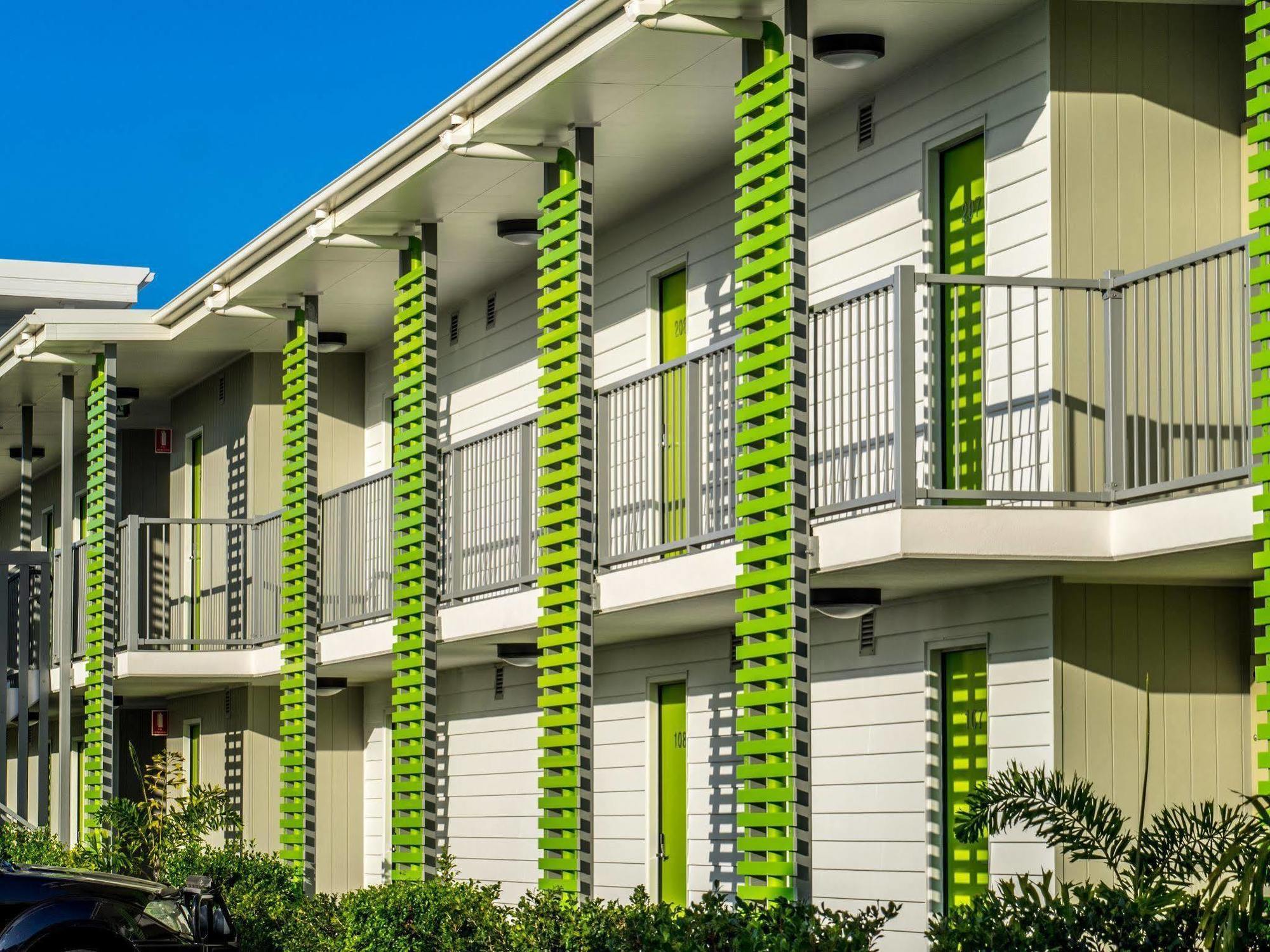 Mackay Oceanside Central Hotel Official Exterior photo